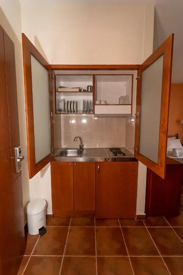 Athoniko Hotel